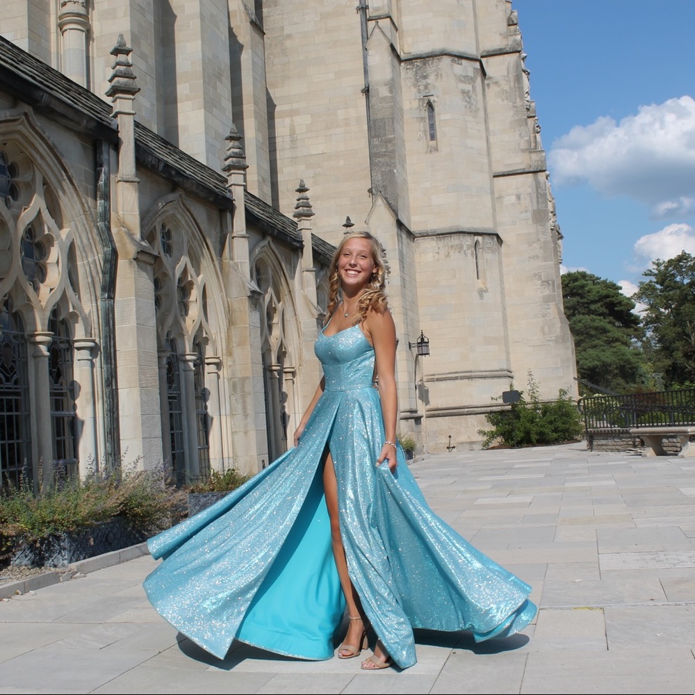 Sherri hill prom dress